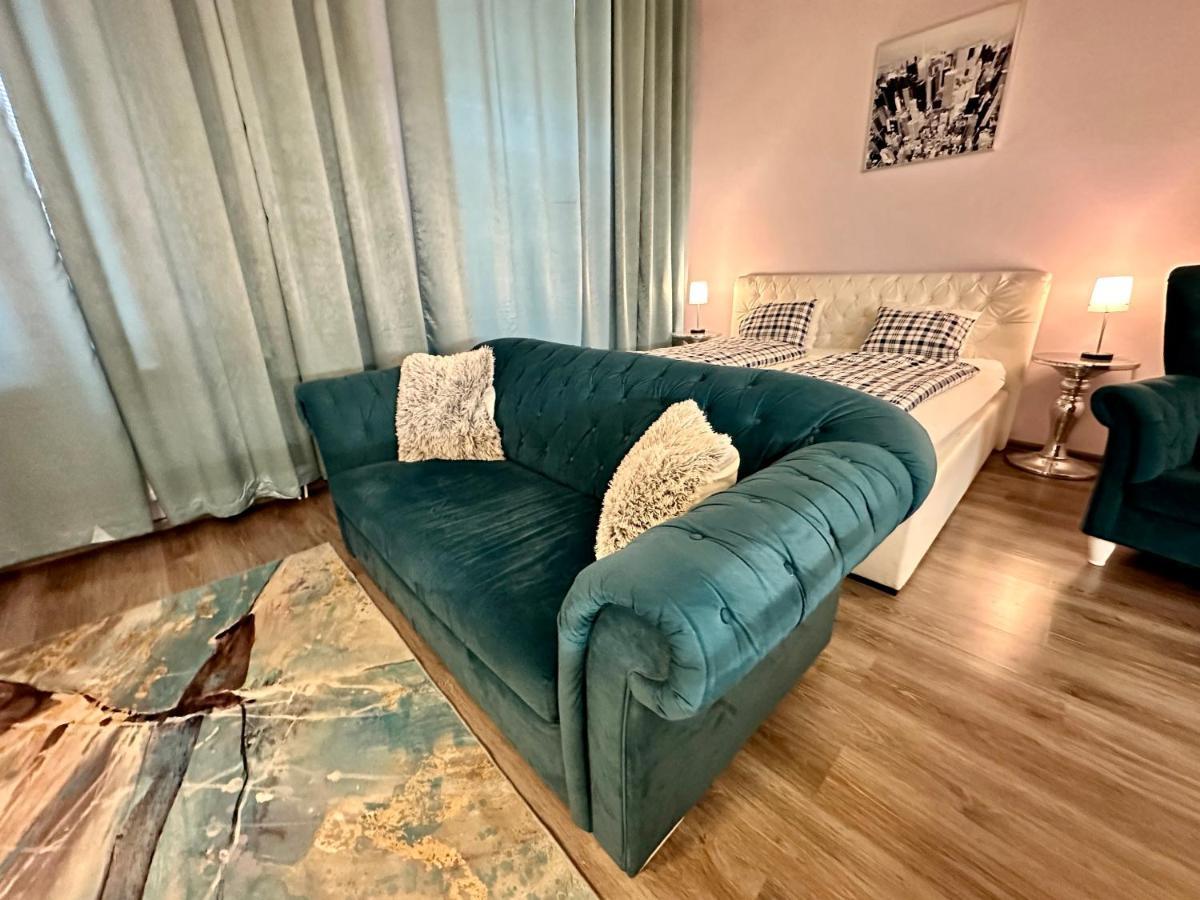 Kings Main Square Apartment Πόπραντ Εξωτερικό φωτογραφία